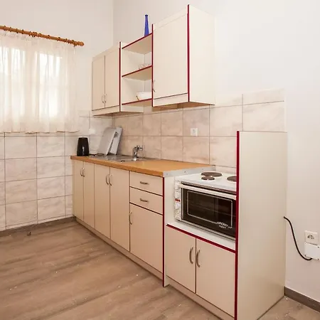 Lido Apartment